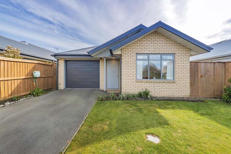 16 Venerable Terrace Yaldhurst_23