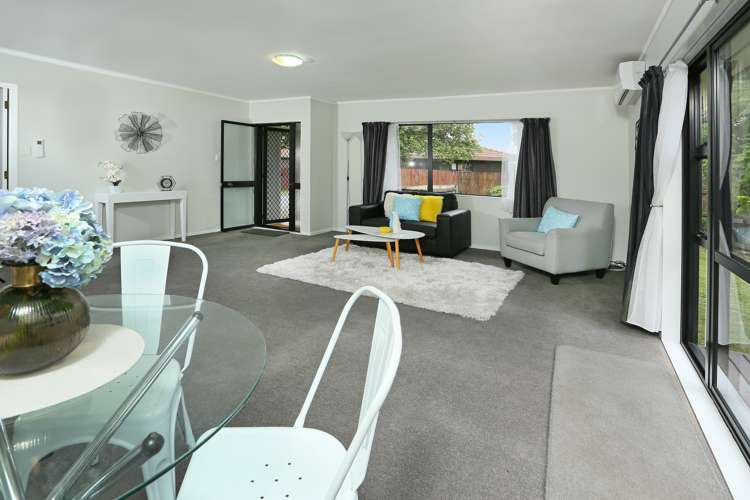 2/5 Septimus Place Henderson_11