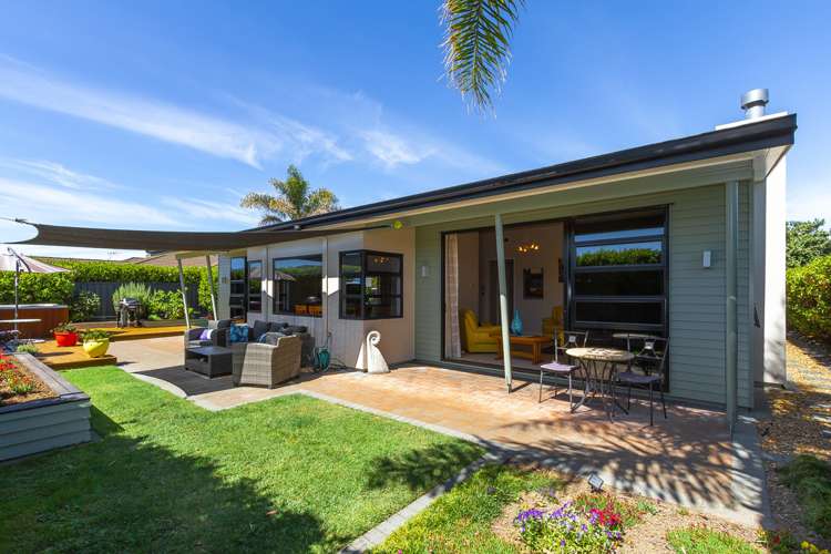 10 Pacific Avenue Poraiti_18