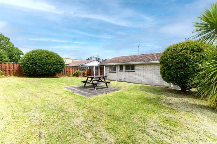 2/558 Swanson Road Ranui_11
