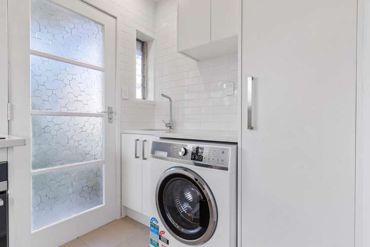 1/74 Blakeborough Drive Forrest Hill_16