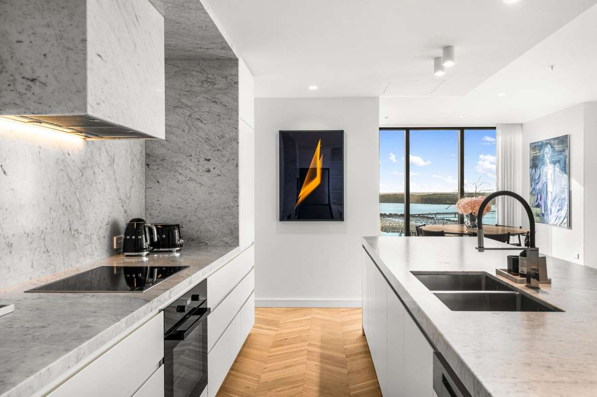 3701/51 Albert Street_3