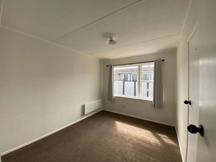 323 Wellington Road Wainuiomata_12