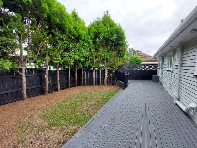 4096 Great North Road Glen Eden_10