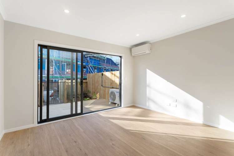 51/125b Metcalfe Road Ranui_14