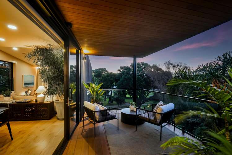 12A Baring Terrace Strandon_39