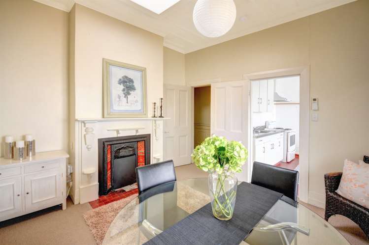 206 North Road North East Valley_14