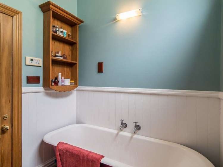 16 Manley Terrace Newtown_13