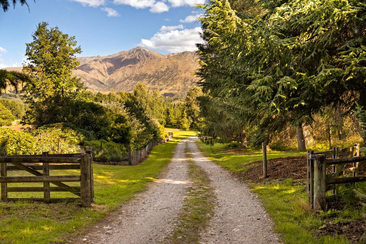 5-7 Speargrass Flat Road_1