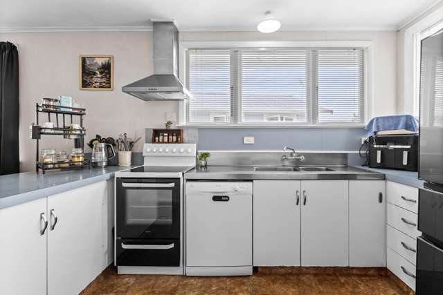 62 Oldham Avenue Onekawa_3