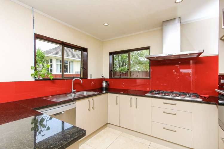 42 Wattle Street New Lynn_9