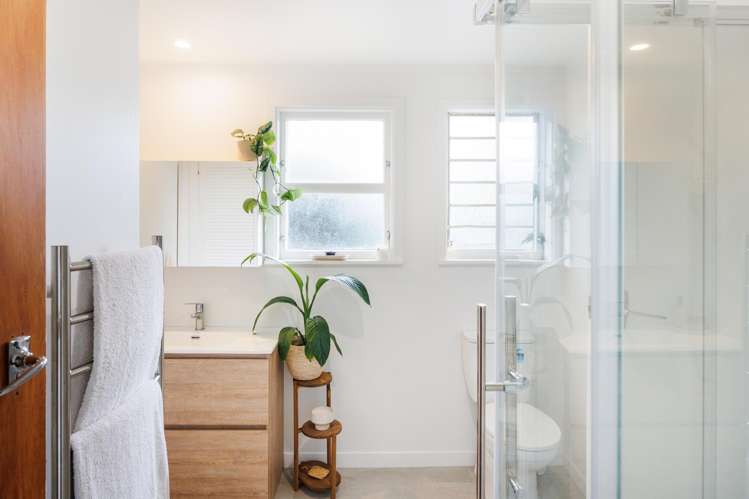 98 Lethbridge Street Feilding_24