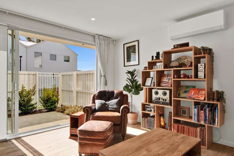 6/24 Dampier Street Woolston_23