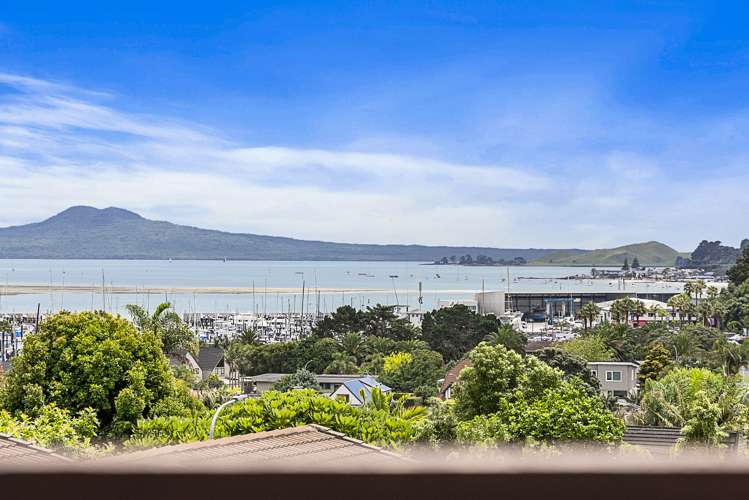 1/30 Mark Edward Drive Half Moon Bay_10