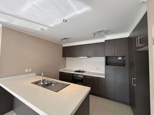 16 Flintridge Drive Flat Bush_3