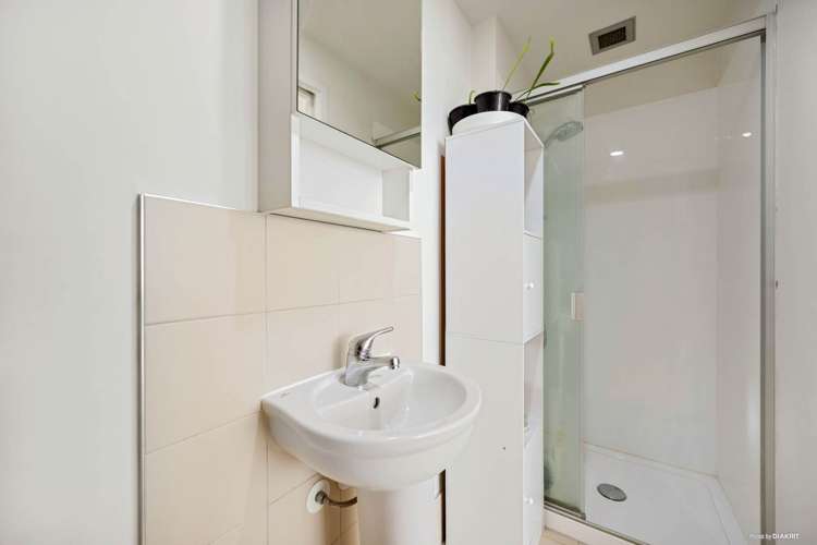 1209/37 Symonds Street City Centre_8