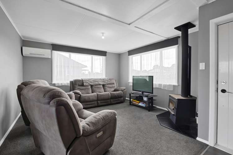 18 Whitcombe Road Opunake_7