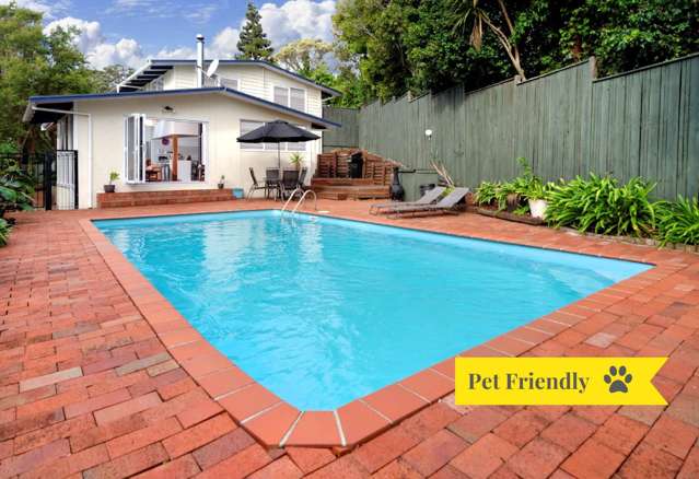 Gorgeous 1950s Home in Sought-After Titirangi!