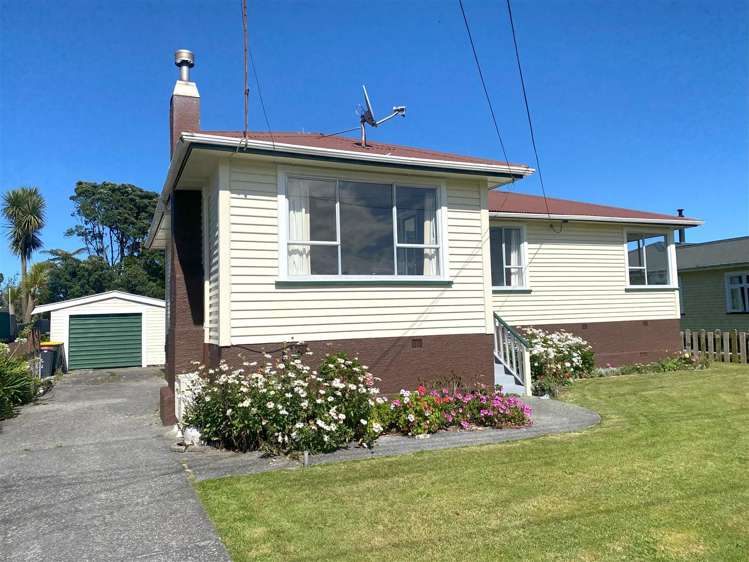 14 Peel Street Cobden Greymouth Houses for Sale One Roof