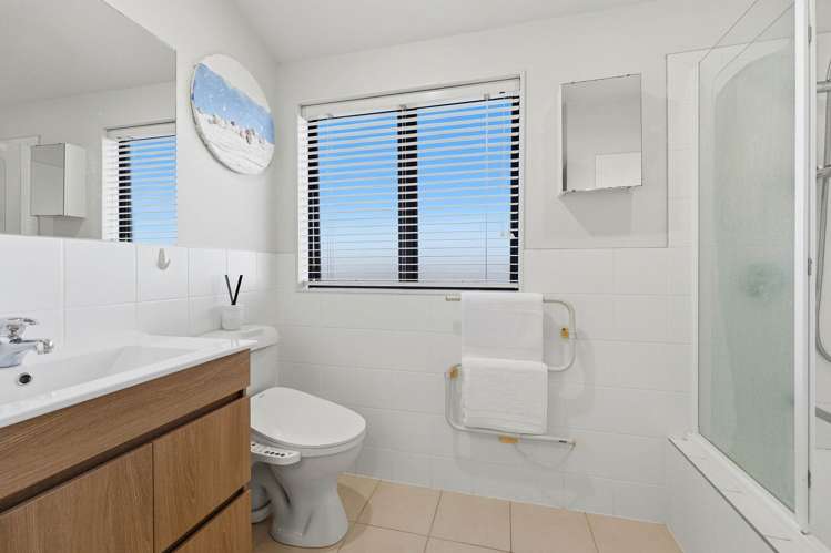 40/22 Northcross Drive Albany_18