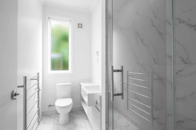 14A Hauraki Crescent Pinehill_24