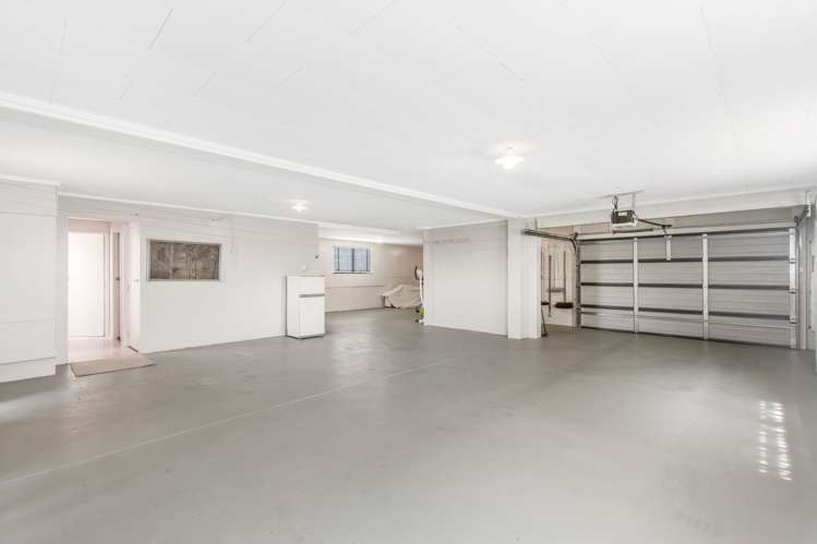 14 Ted William Street New Windsor_13