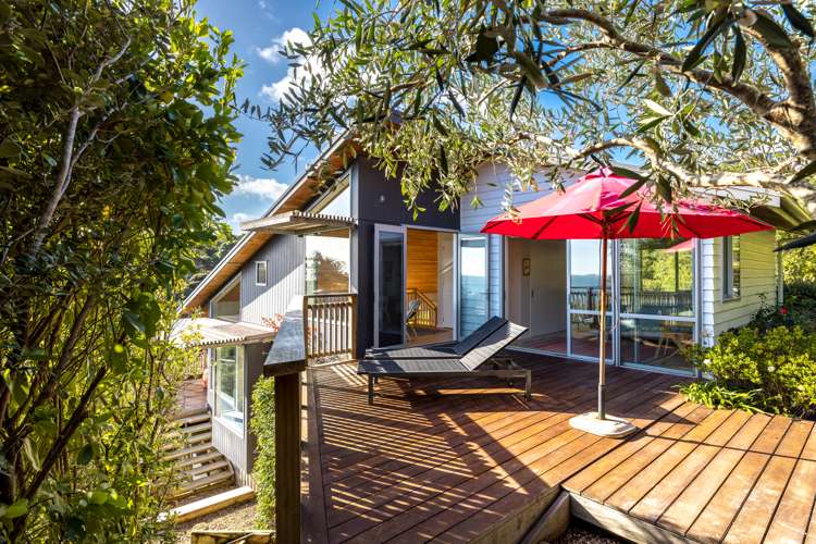 11 Empire Avenue Oneroa_14