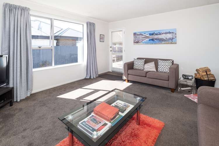 2/65 William Street Ashburton_14