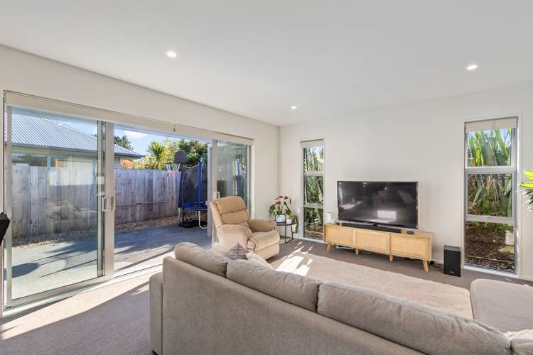 19 Fairwater Road Warkworth_13