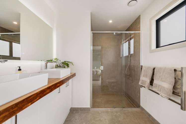 45 Stella Way Waikerikeri_6