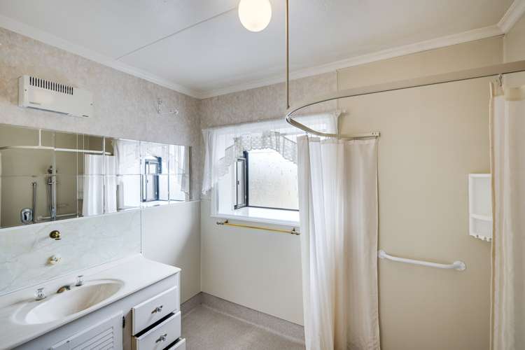 12 Mill Road Clive_15