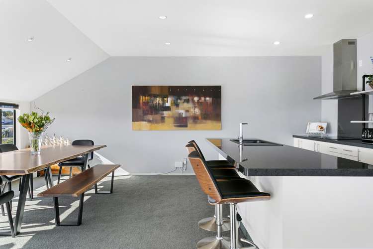 7 Ngamotu Road Taupo_10