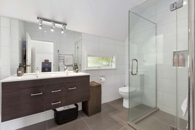 11a Lochiel Road Khandallah_6