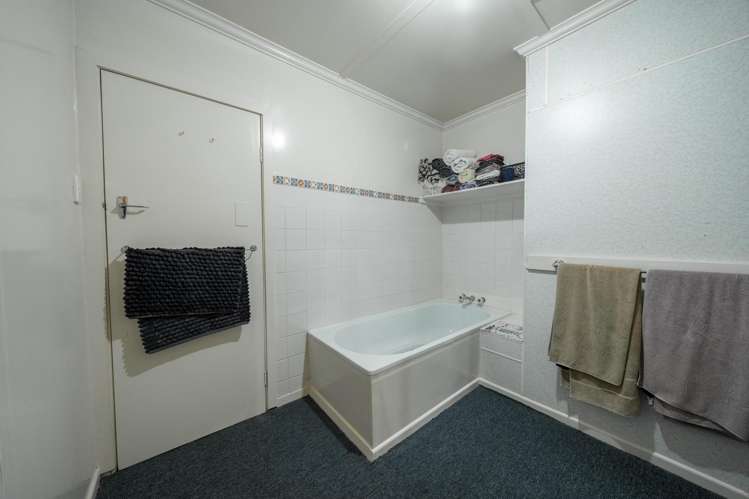 12 Drury Street East Colac Bay_11