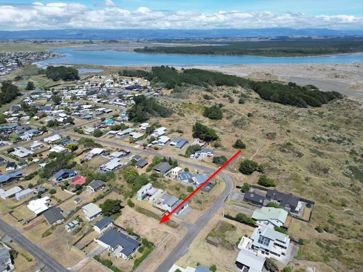 33 Marine Parade Foxton Beach_14