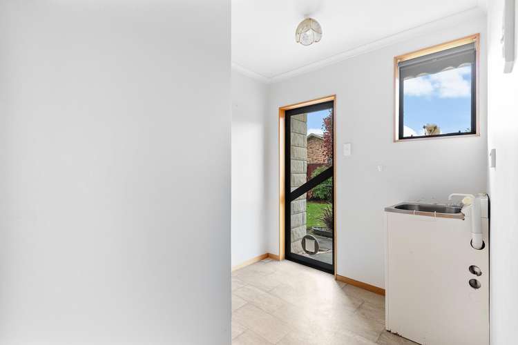 17 Woodland Avenue Mosgiel_14