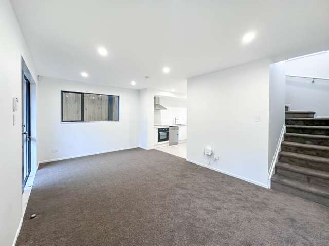 7 Raupeti Lane Henderson_4