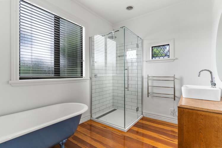 36 Young Crescent Drury_9