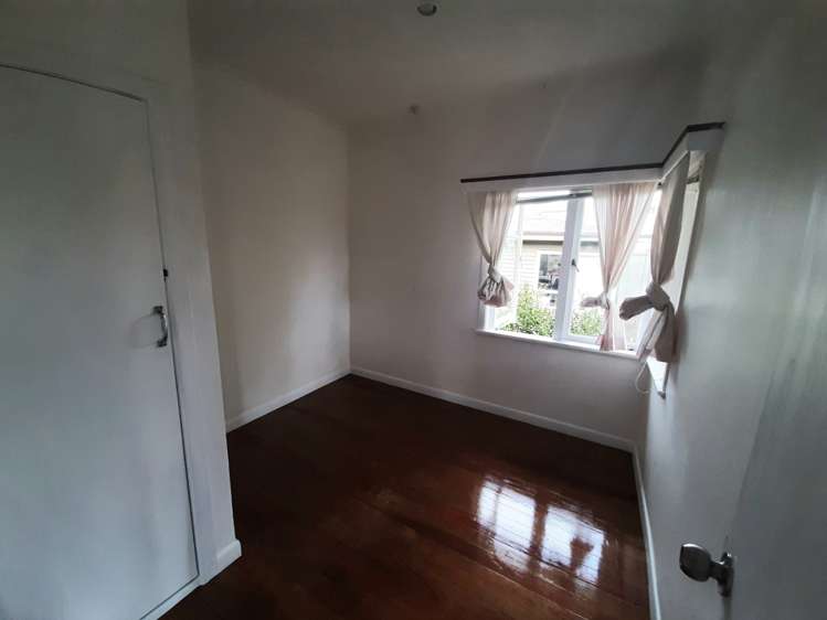 27 Norman Road Hauraki_11