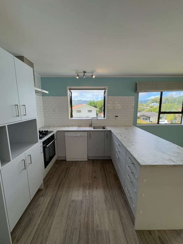 7 Westra View Tawa_5