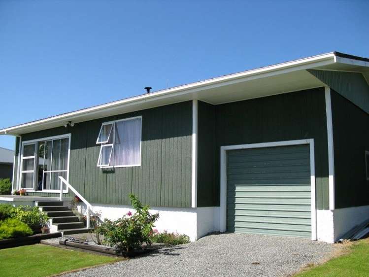 415 Main South Road Paroa_17