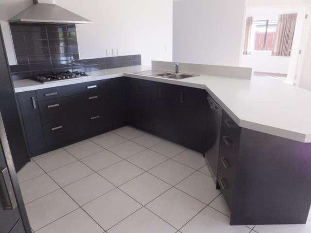 13 Holly Place Rototuna_3