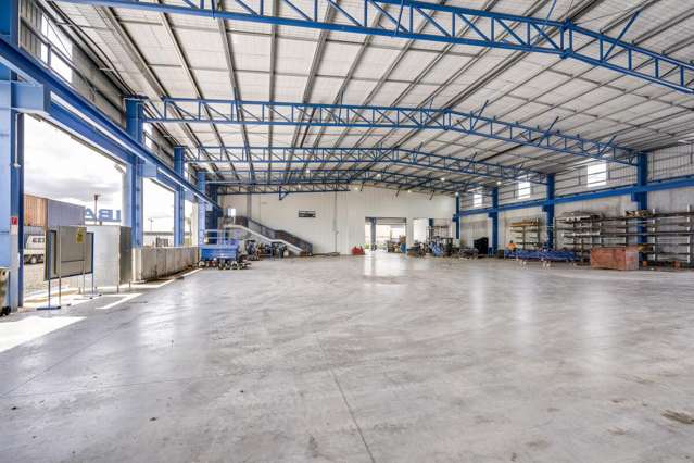New Irongate Warehouse to be Auctioned