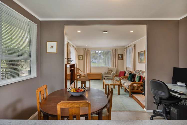 11 Onedin Place Titirangi_13