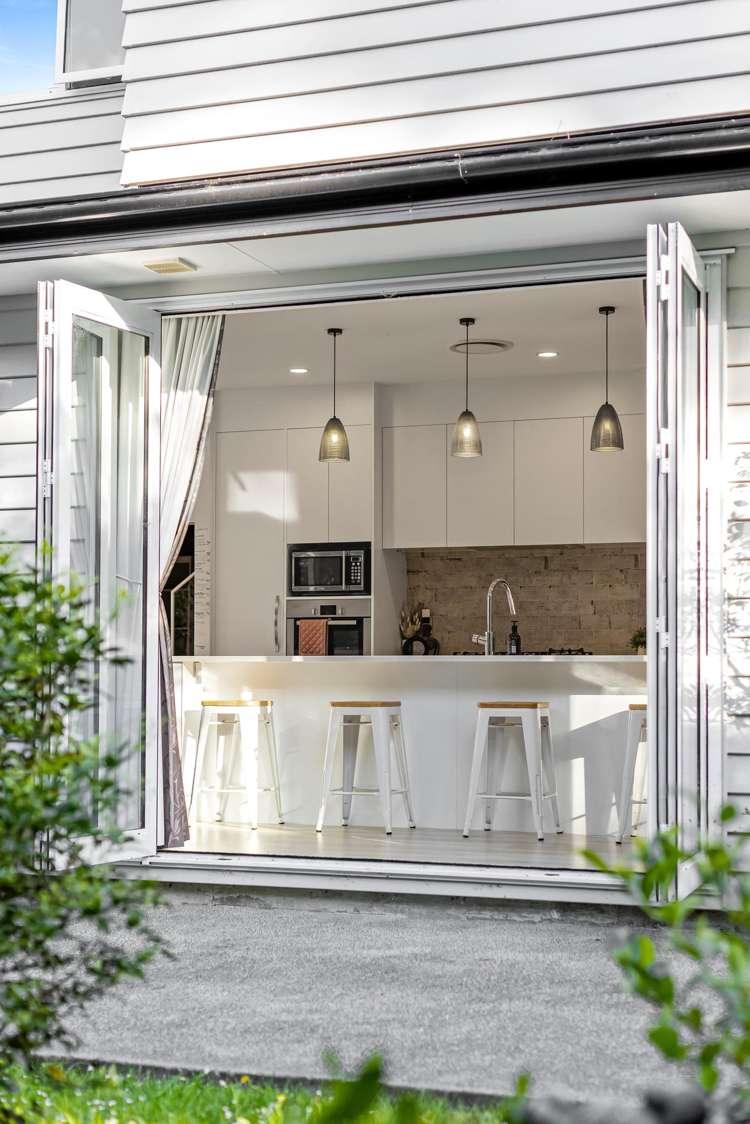 8 Somerset Place Stanmore Bay_13