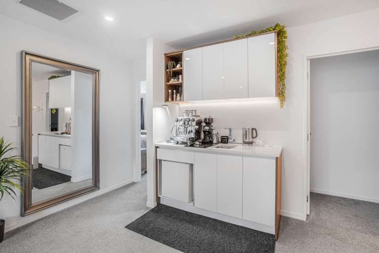 58 Lime Hill Rise Flat Bush_18