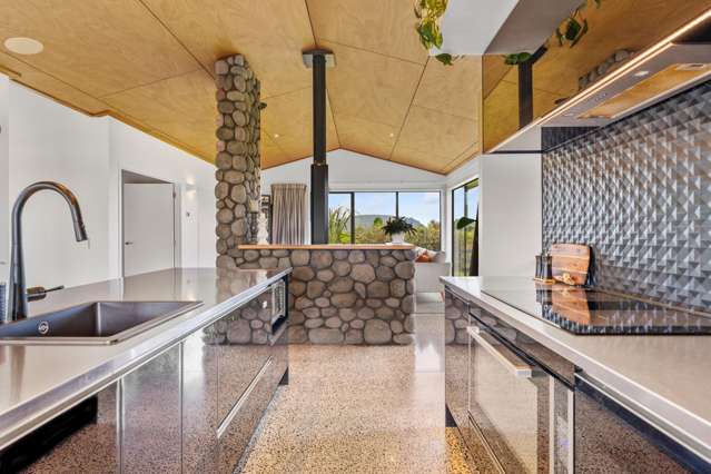 Timeless Beauty on Expansive Grounds