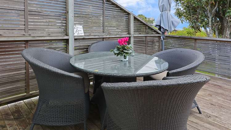 1/9 Clayburn Road Glen Eden_17