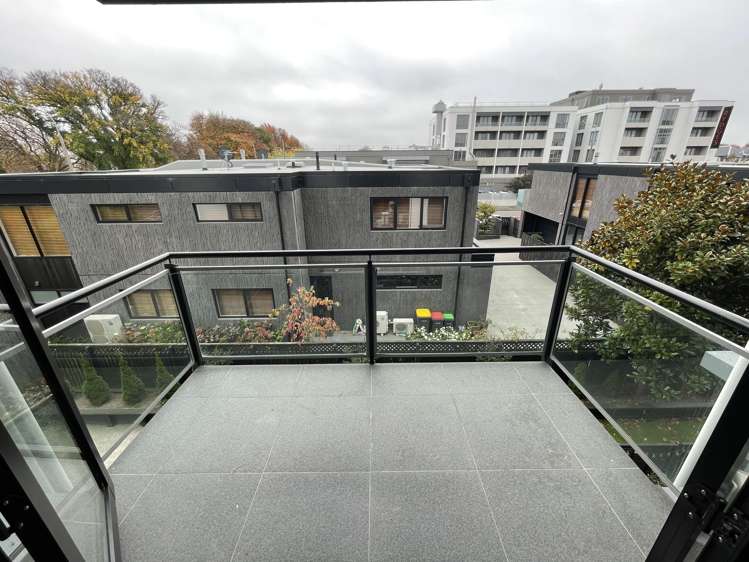 203/12 Latimer Square Christchurch Central_5
