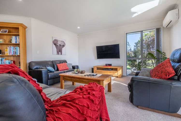 2 Henry Bell Close Leamington_9